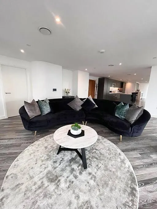 Opulent 3 -Bedroom Penthouse With Stunning Views Newcastle Upon Tyne Regno Unito
